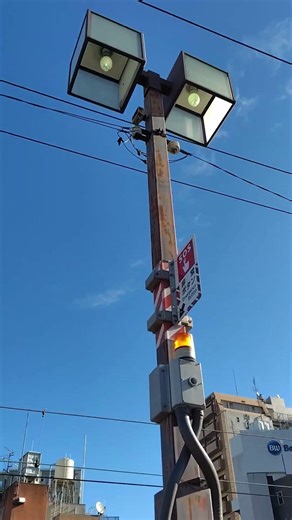 塚本駅｜2番線ホーム。東海道本線（神戸線）上り。R8（大阪市旅行）JR WEST Tōkaidō Main Line Tsukamoto Station Osaka City JAPAN TRAVEL