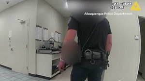 Can law enforcement in New Mexico remove body cameras during arrests?