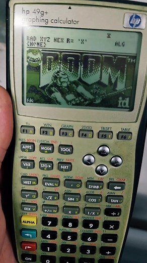 Cómo jugar Doom en una calculadora: Guía completa