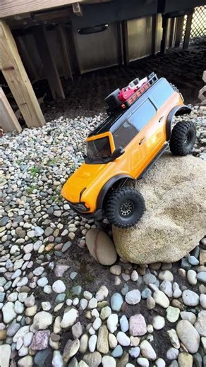 the battery was dieing mid run😅😭 #automobile #traxxasracing #axial #rccar #offroad #rcvehicle