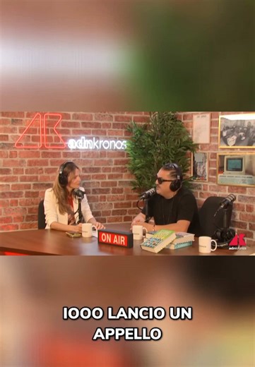 Il compositore e trombettista @roypaci parla dei suoi successi e delle sue ferite, della Sicilia di Falcone e Borsellino e del tour in giro per l’Italia. E di quando una volta, la sua musica sul palco ha scatenato la passione tra due fan davanti a tutti. E su Gaza, fa un appello ai colleghi artisti: “Non concerti, andiamo sul territorio”.