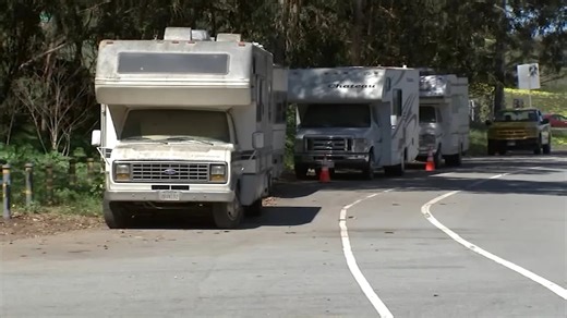 SF to extend RV parking permits to avoid tows