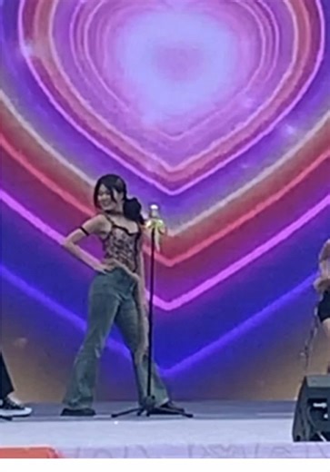 ไม่เคยทำไทยแลนด์เสียชื่ออยู่ละ คนจีนก็จอยงงชอบๆ #songkran2025 #fyp #เต้น #dancing #เรียนจีน