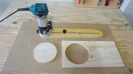 Create Flawless Circles with This DIY Adjustable Circle Cutting Jig – Easy and Precise!