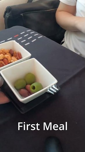 JAL Business Class Review | Japan Airlines 777-300ER | Incredible Seat | NYC 🇺🇸 → Tokyo 🇯🇵 #shorts