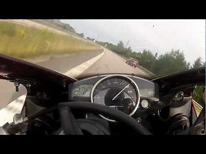 Yamaha R1 -2004 300km/h