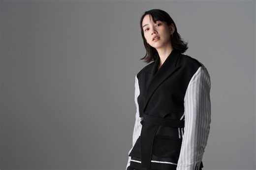 のん、「史上初の女性棋士」役で笑顔を封印。ABEMAドラマ『MISSKING /ミス・キング』で盤上のダークヒーローに挑む｜@DIME アットダイム