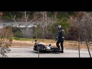Motorcycle Crash - Yamaha R1 Lowsides on Mulholland Highway