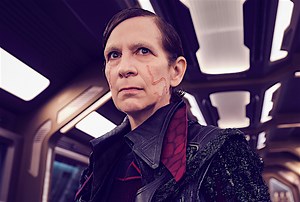 Star Trek: Picard Boss Talks Making Amanda Plummer's Vadic 'A Classic, Larger-Than-Life Star Trek Villain' - TVLine