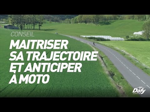 Comment maitriser sa trajectoire à moto ?