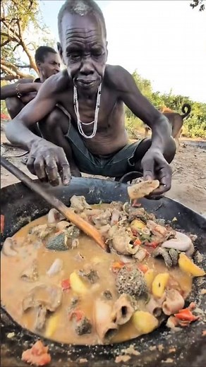 Unbelievable Tribal Feast! Traditional African Dish Cooked in the Wild #africandishes #africanfood
