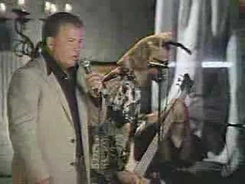 Priceline - William Shatner Busts A Move