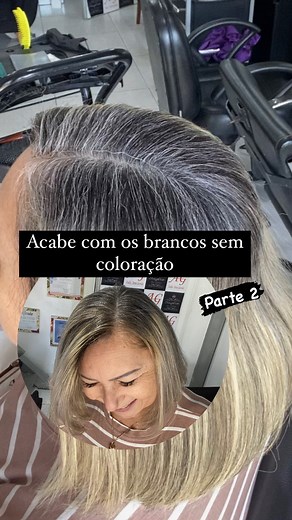Anna Gusmão | Studio de Beleza on Instagram: "Acabe com os brancos sem coloração!!!! Menos química, mais saudável é a libertação de retoques frequentes❤️. . . . 4 cm do mix 0/34 Wella 30 ml de emulsão 10 vol Pausa 15 min = Resultado de micromechas! . #grisalho #grisalhos #camuflagem #loiro #mix #wella #wellaprofessional #haireducation #hairstylist #blonde"