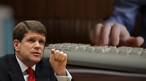 What Happens When One Man Hacks 97 U.S. Military Computers… From a London Bedroom