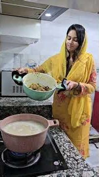 নিজে বাজার, নিজের রান্না— ভালোবাসা মেশানো ইফতারের হালিম