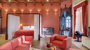 The 9 Best Castle Hotels Arounds the World, From New York State to Sweden