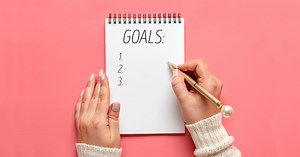 71 Good New Year Resolution Ideas (Goals & Things to Do)