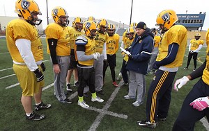 Local sports roundup: Twelve local golfers make high performance team