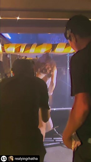 พี่ชายที่(ไม่)แสนดี ครั้งนี้เลือกเพลงนี้มาร้อง เพราะ 10 ปีที่แล้วหญิงมีโอกาสได้ร้อง "พูดไม่ออก" ในคอนเสริต Happy face-tival Concert กลับมาร้องเพลงช้า Impact ในรอบ 10 ปีเพลงนี้อยู่ในอัลบั้มที่ 2 คอนหน้า คงได้ร้อง "ส่วนเกิน" เพลงช้าที่ชอบมากในอัลบั้มที่ 3 รวมถึง "รักที่ยังอยู่" ที่หลายๆคนถามหาจากอัลบั้มแรกด้วยนะคะ ขอบคุณสำหรับการ ร้องไปด้วยกัน ในวัน เสาร์ อาทิตย์ ที่ผ่านมา รักทุกคนนะคะ ❤️ | หญิง รฐา Fanpage