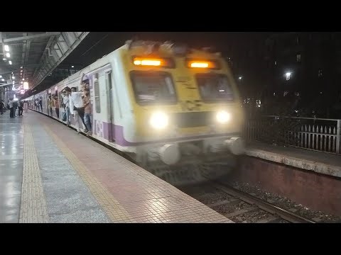 Badlapur night local train video arriving at railway station | Mumbai night local train journey vlog