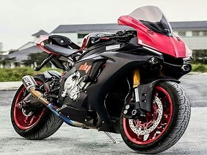 2015 YAMAHA R1 EXHAUST COMPILATION !!!