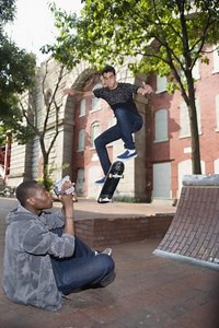 How to Determine the Bitrate Frame & Resolution of an AVI File