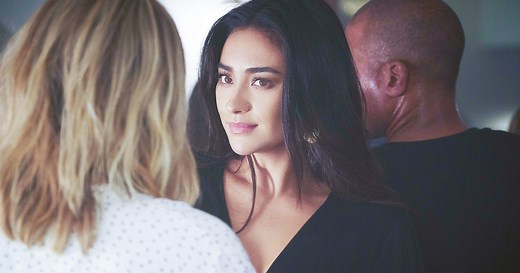 You Can Now Listen To Every Haunting Song From 'You' Season 1