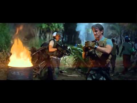 How Sean Penn got his lean and muscled look for The Gunman Movie