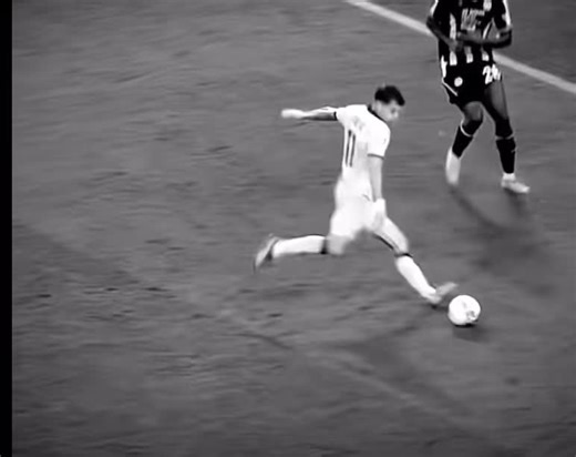 فيديوهات أنشأها fahad__alsaeed (@f_ac_r_7) باستخدام الصوت الأصلي - Love